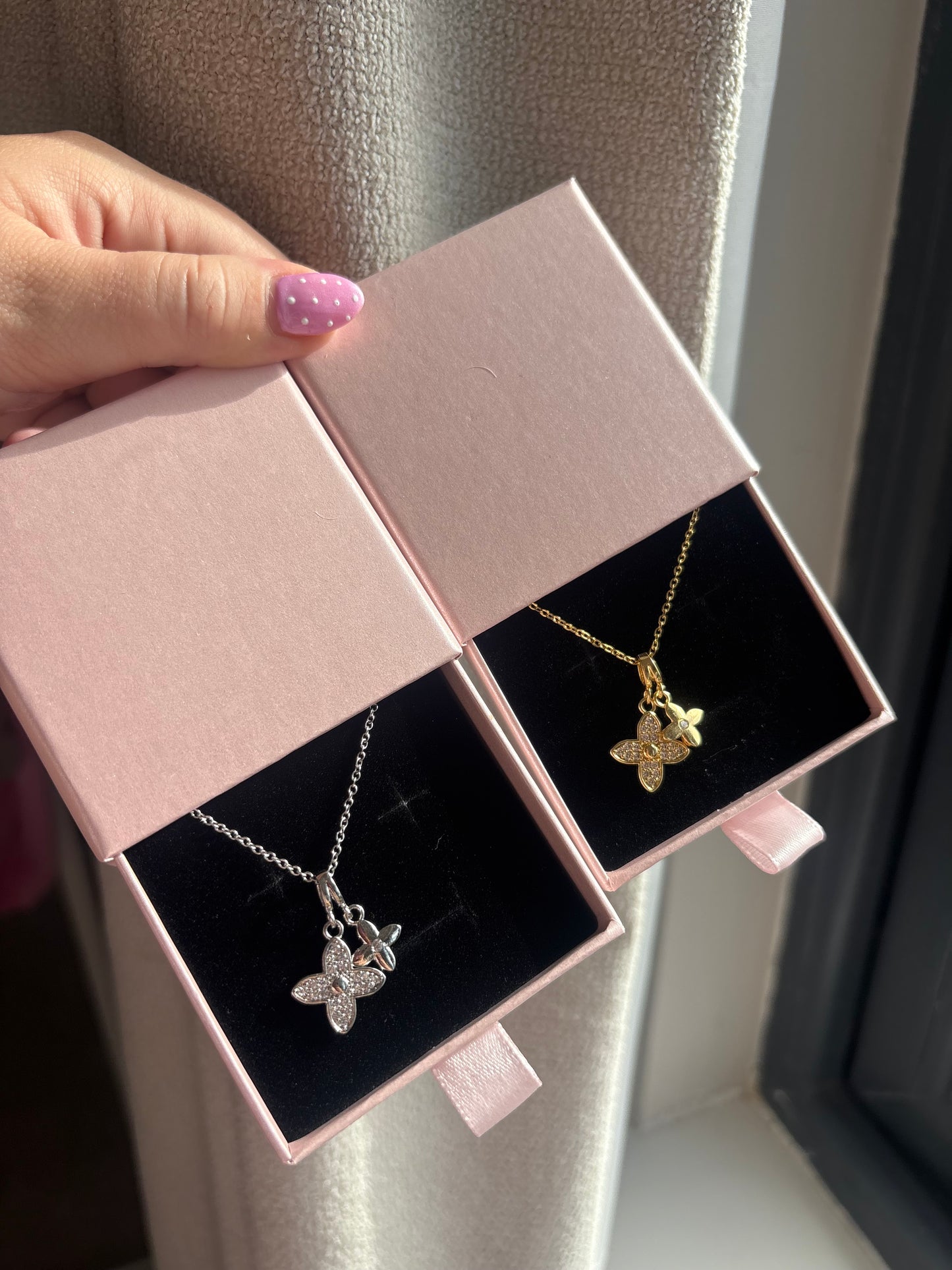Double clover chain