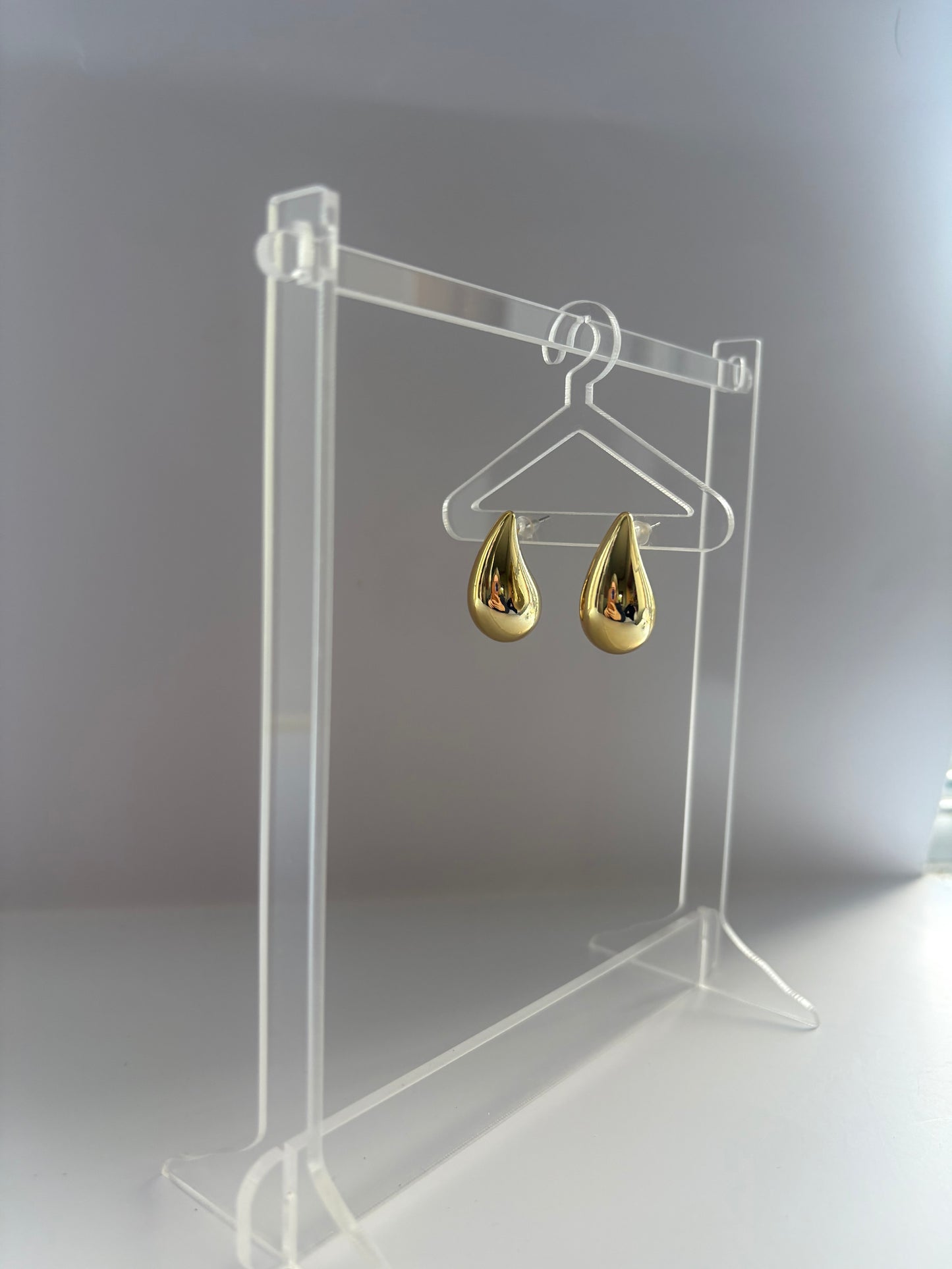 Drop earrings gold