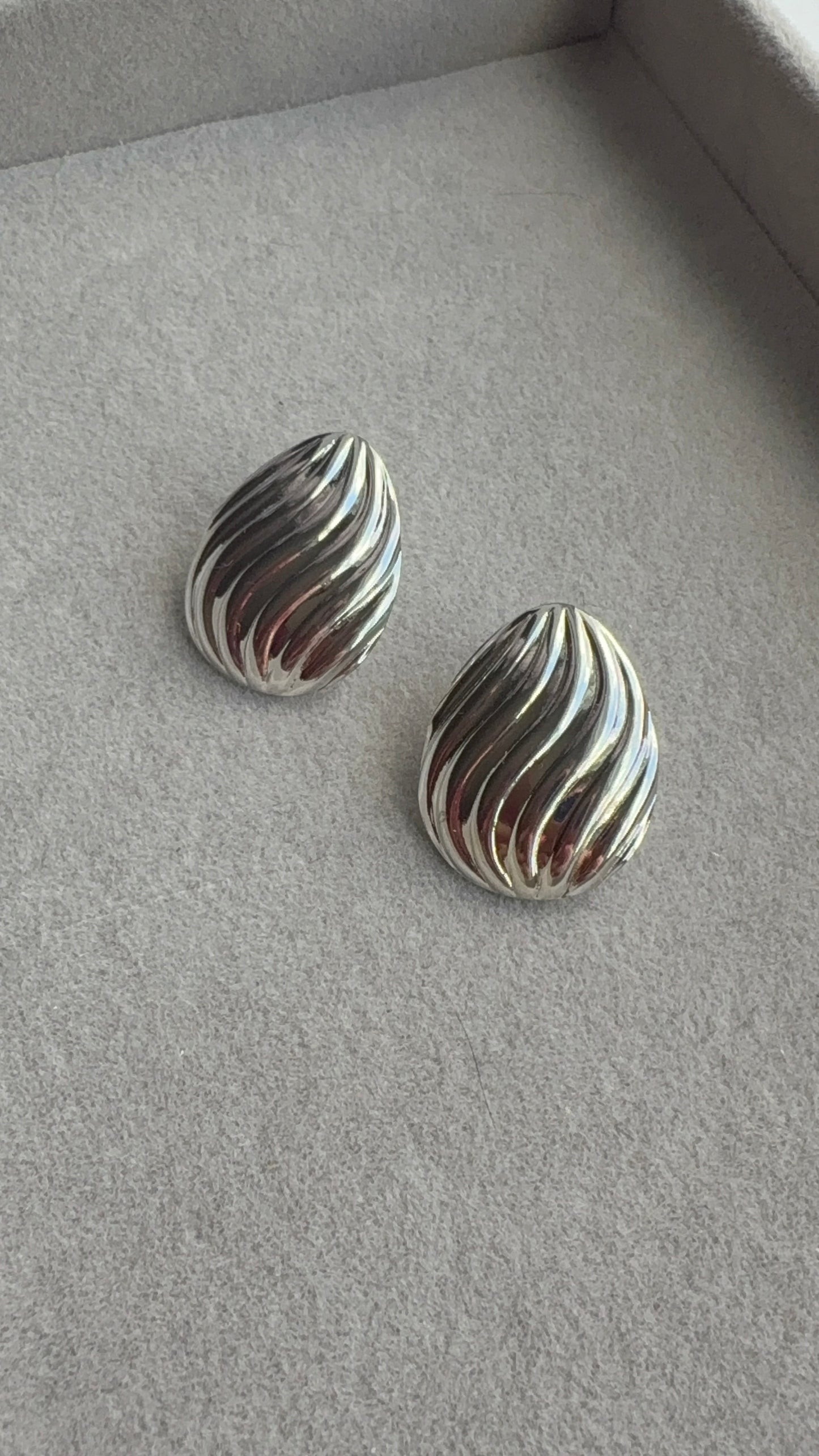 Silver drop shell earrings