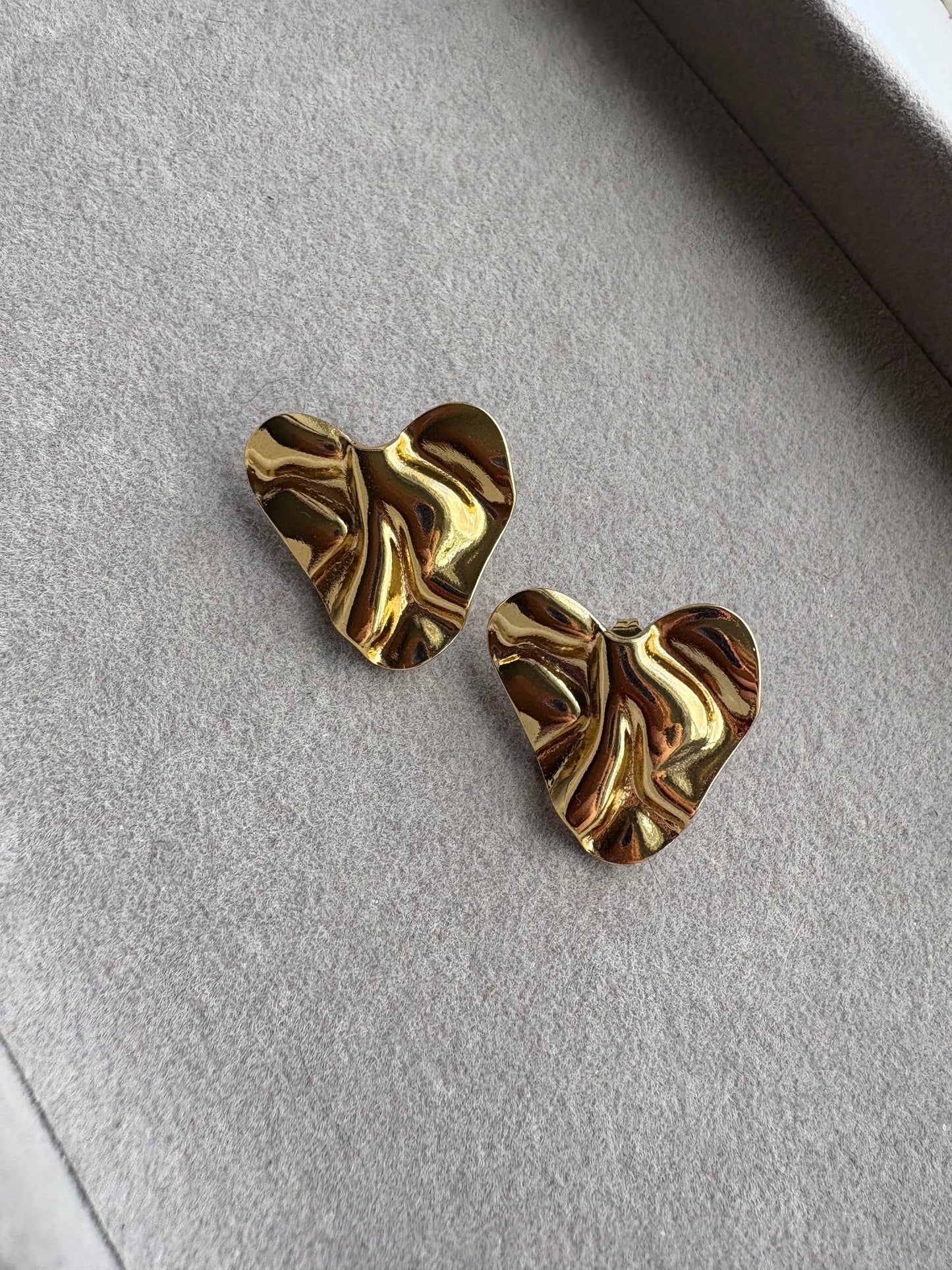 Irregular gold heart studs