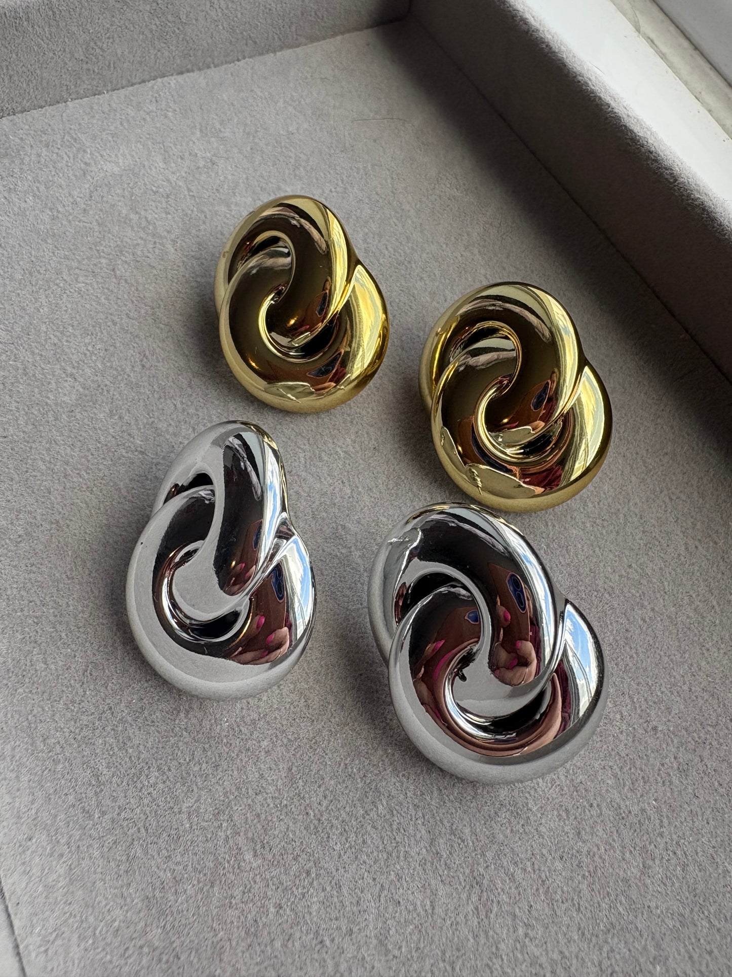 S shaped earrings