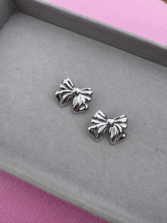 Silver bow earrings