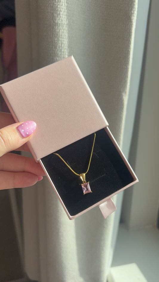 Pink square chain
