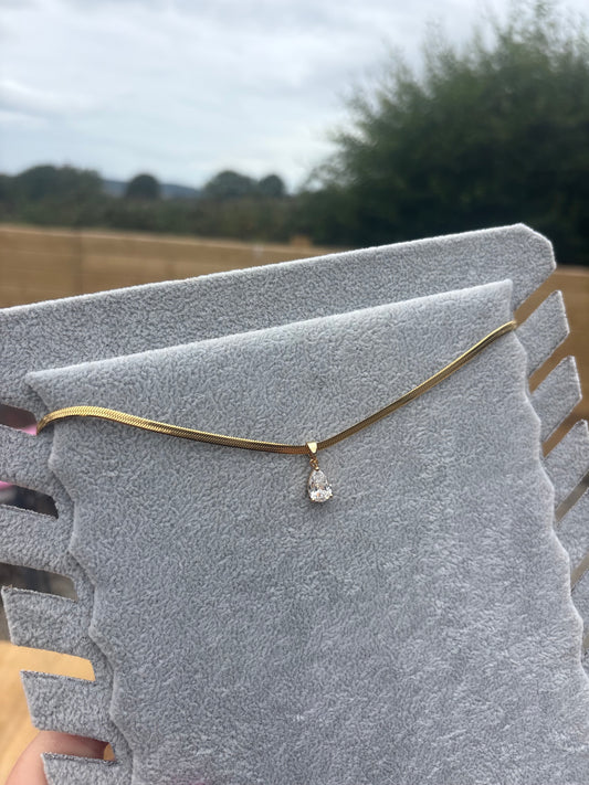 Pear drop snake necklace