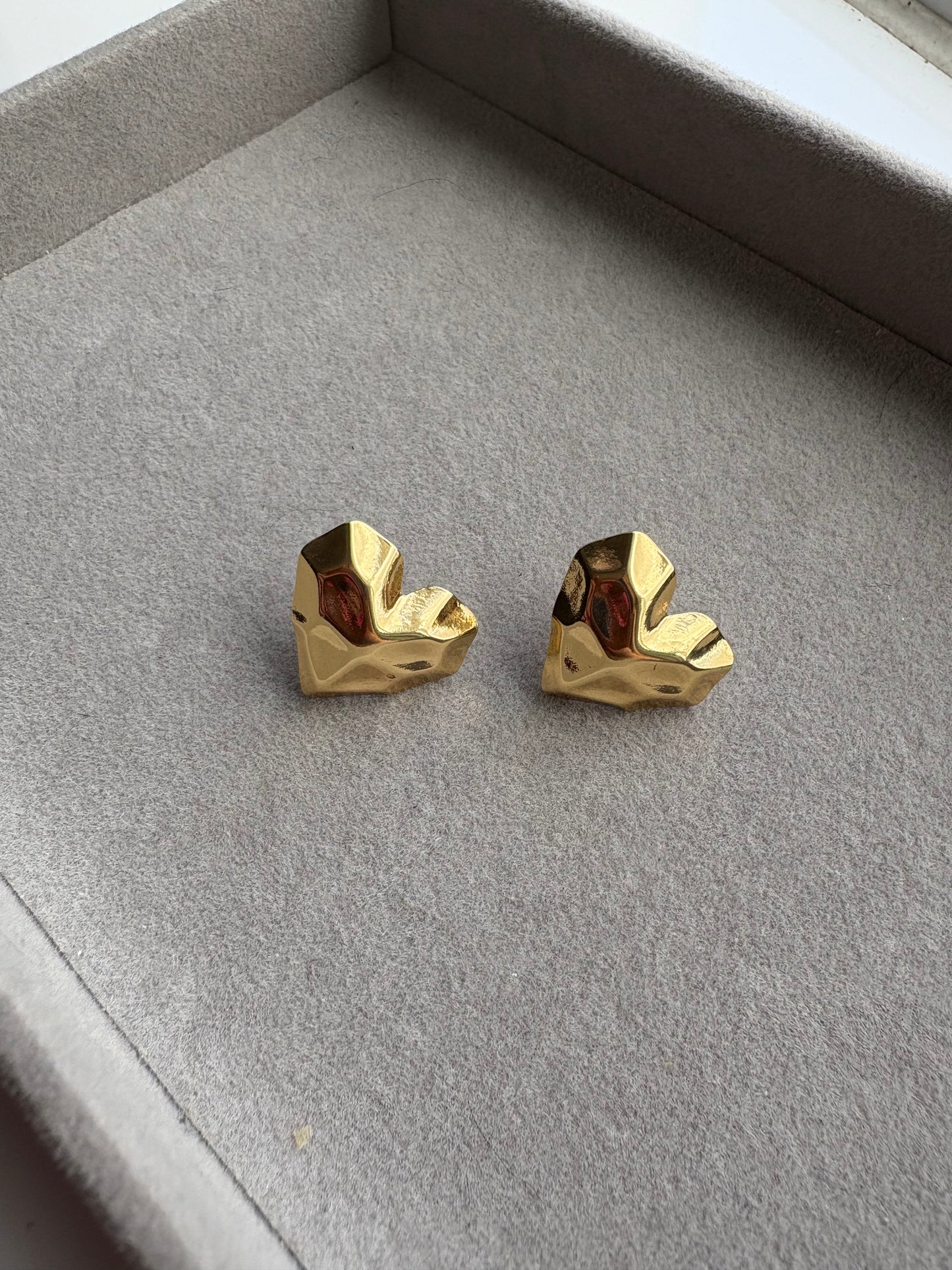 Small gold heart studs