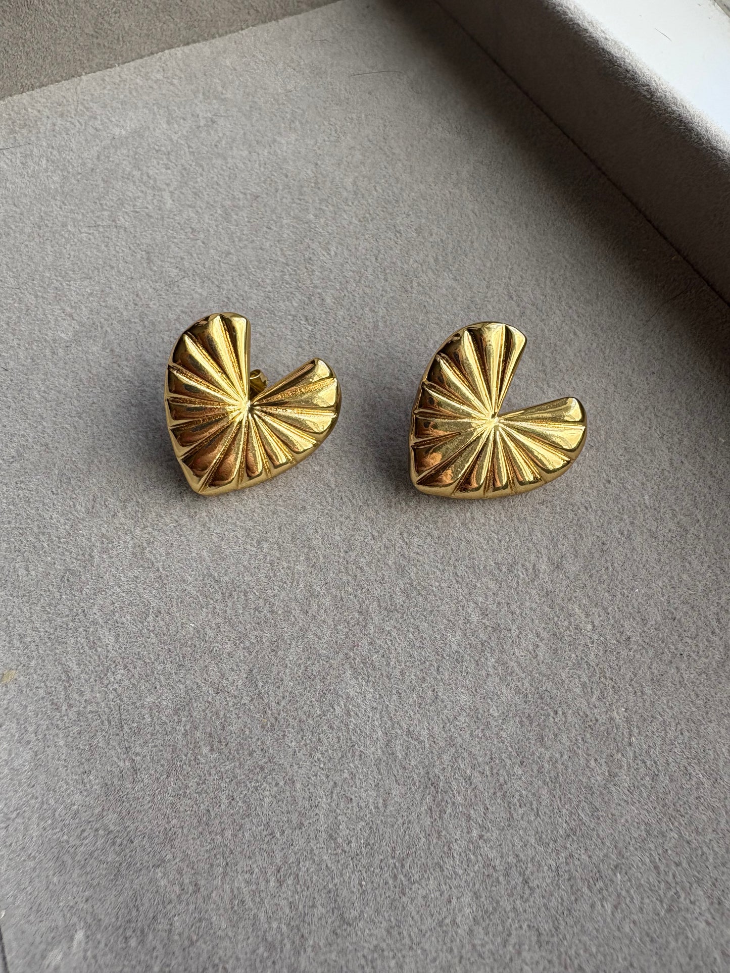 Heart slice earrings